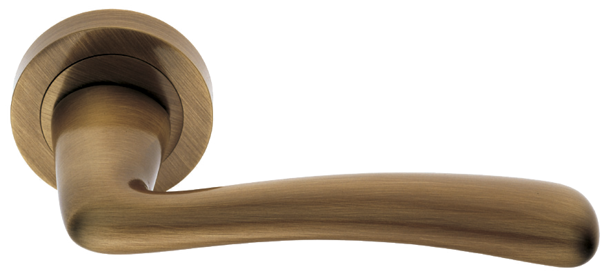 Ручка дверная COCKATOO R2 BGO раздельная на круглой розетке, цвет - матовая бронза фото купить в Астрахани